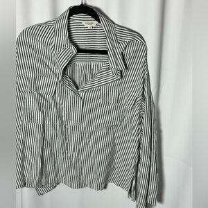 Max Studio Black and White Striped Button Down Shirt 1x